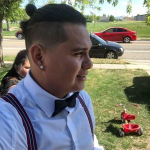 Meet your Posher, Cesar